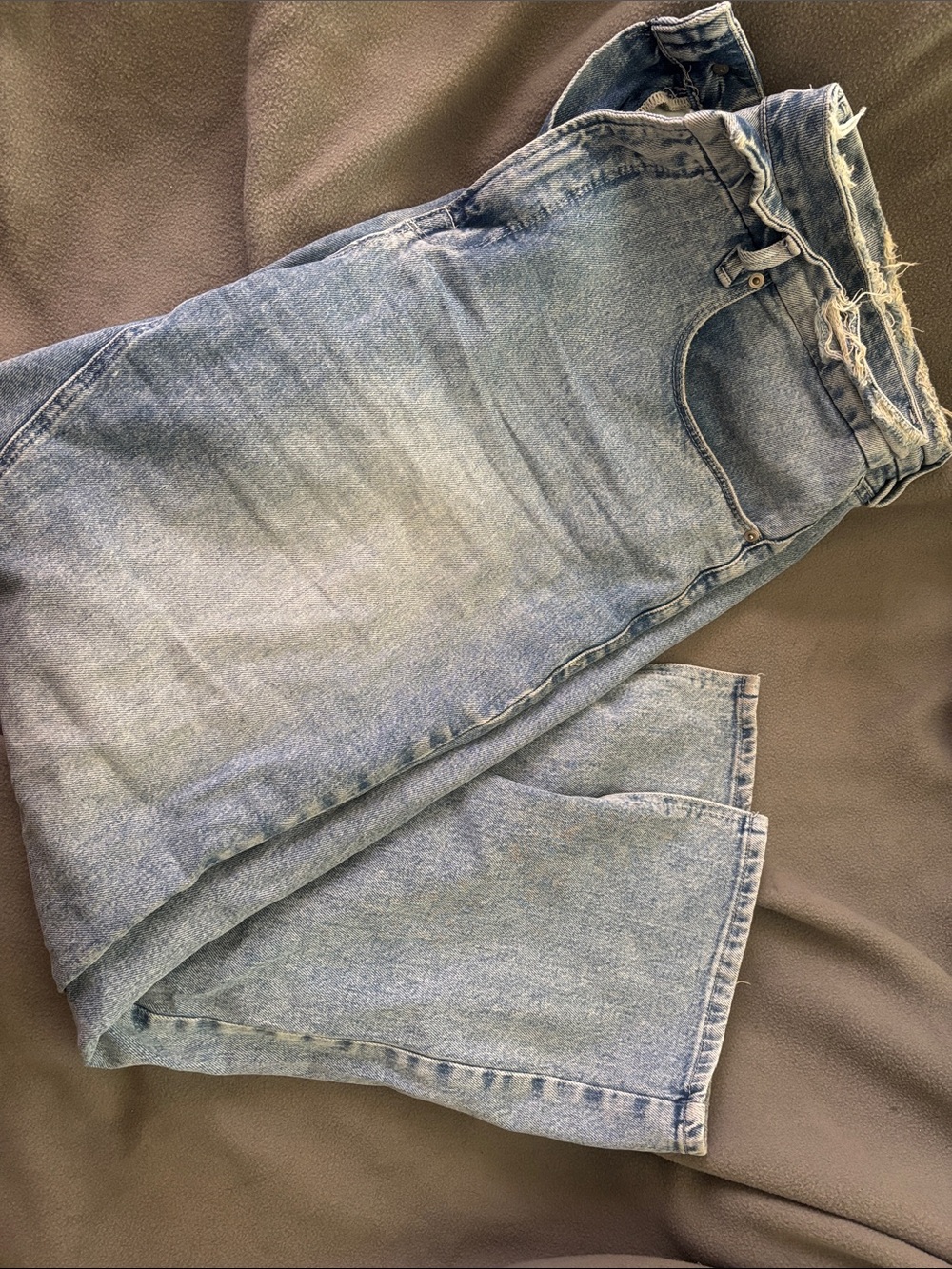 Good American Light Blue Denim Jeans